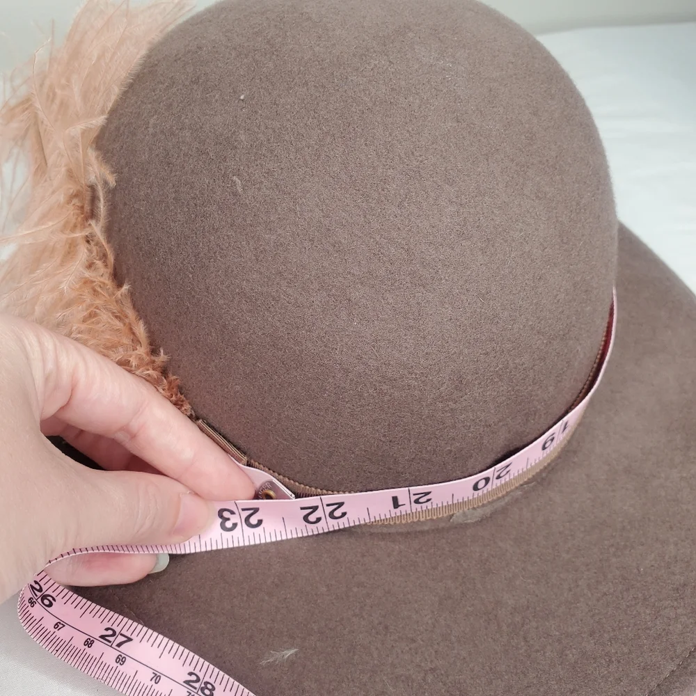 47bx) LANCASTER Wool Hat with Fine Ostrich Feather VINTAGE - Picture 8 of 8